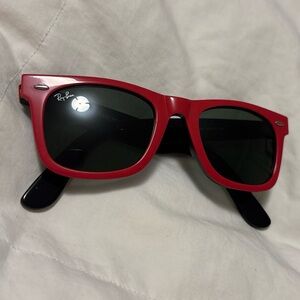 Ray-Ban Bold Red Sunglasses RB 2140 With Case NWOT